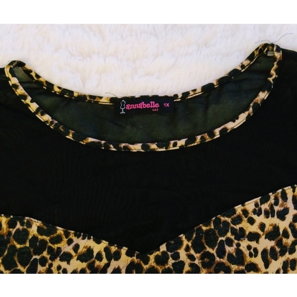 Cheetah print blouse - Picture 2 of 2